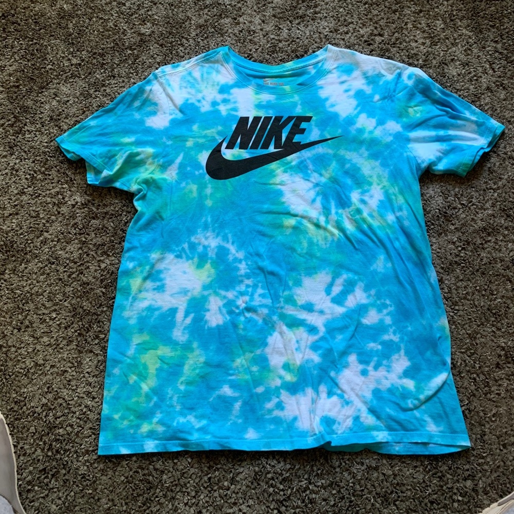 Tie dye nike t shirt